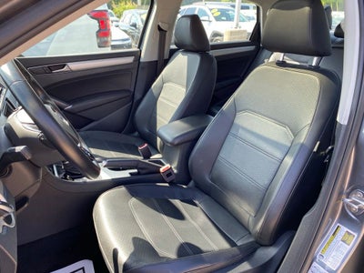 2019 Volkswagen Passat 2.0T Wolfsburg