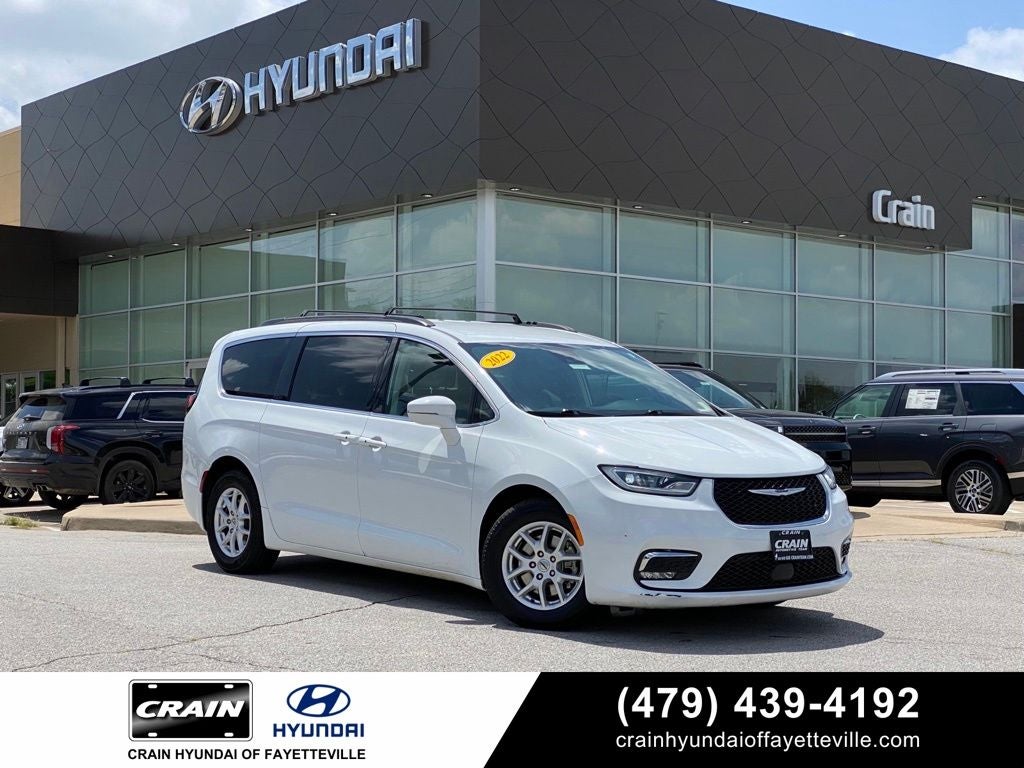 2022 Chrysler Pacifica Touring L