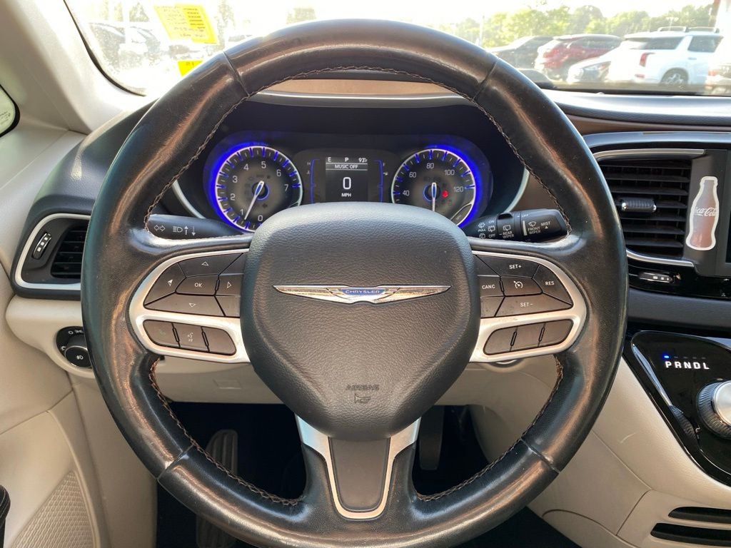 2019 Chrysler Pacifica Touring L - Photo 11