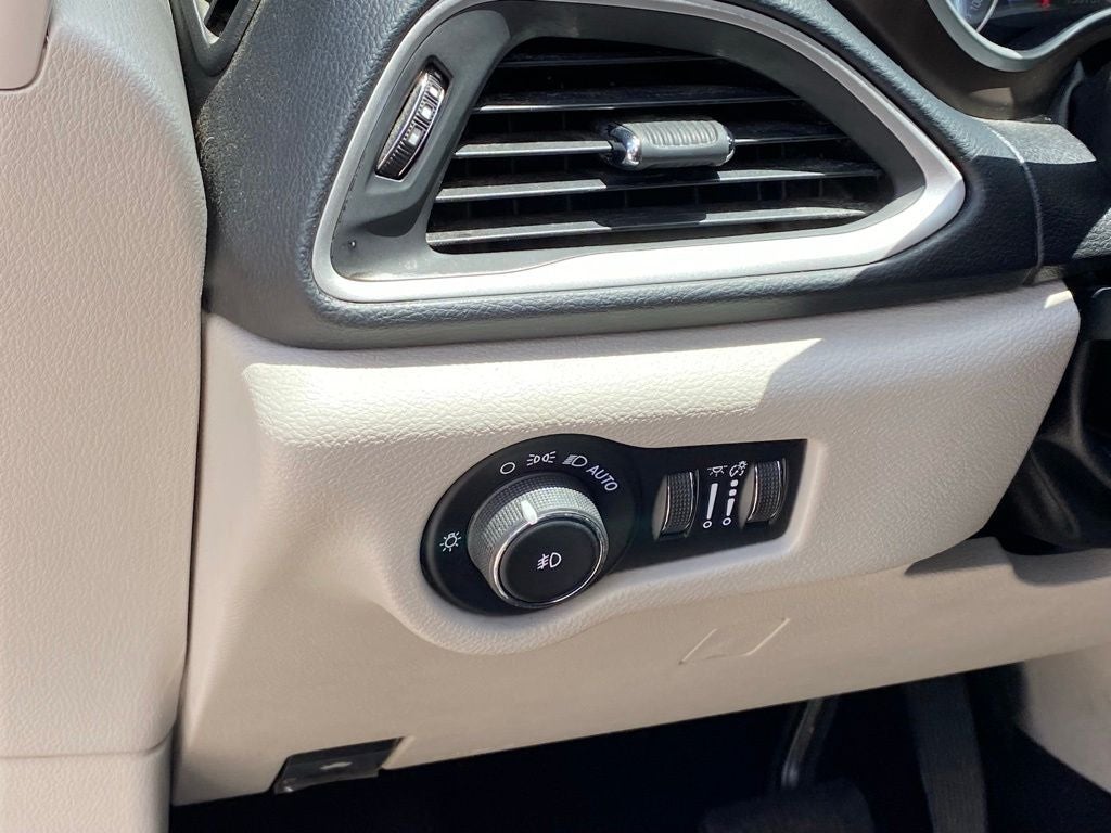 2019 Chrysler Pacifica Touring L