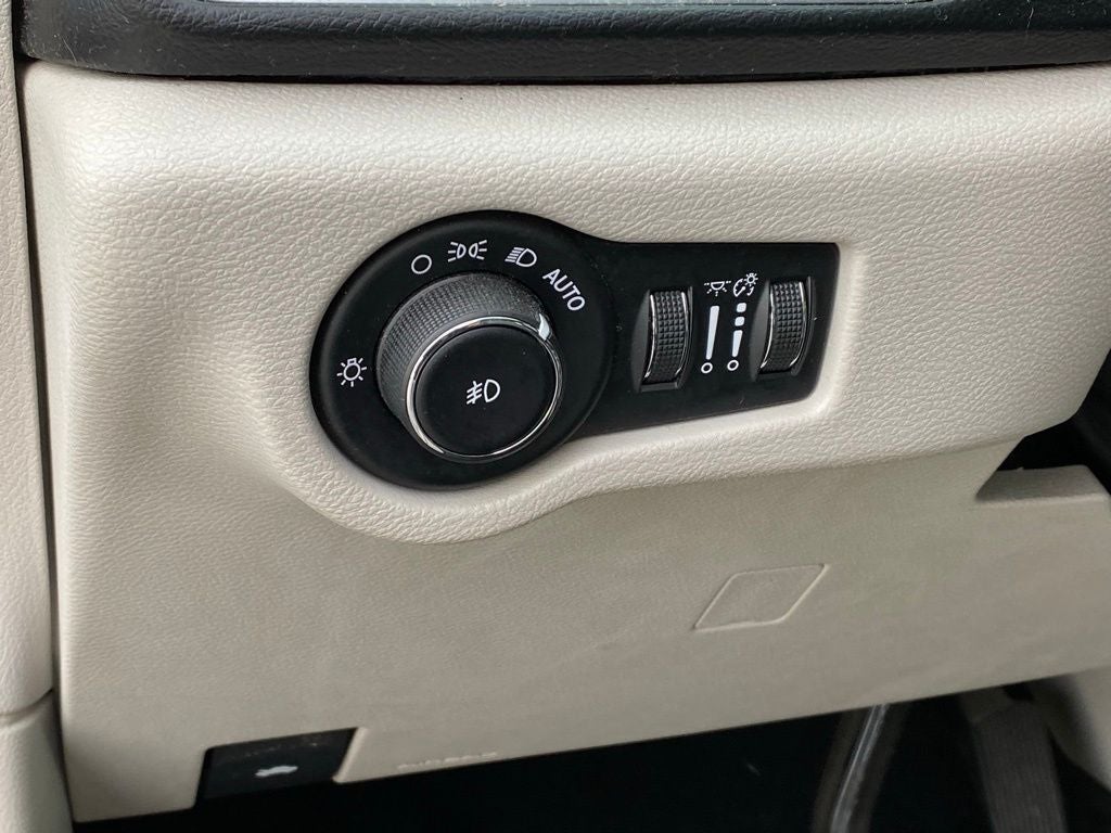 2017 Chrysler Pacifica Touring L Plus