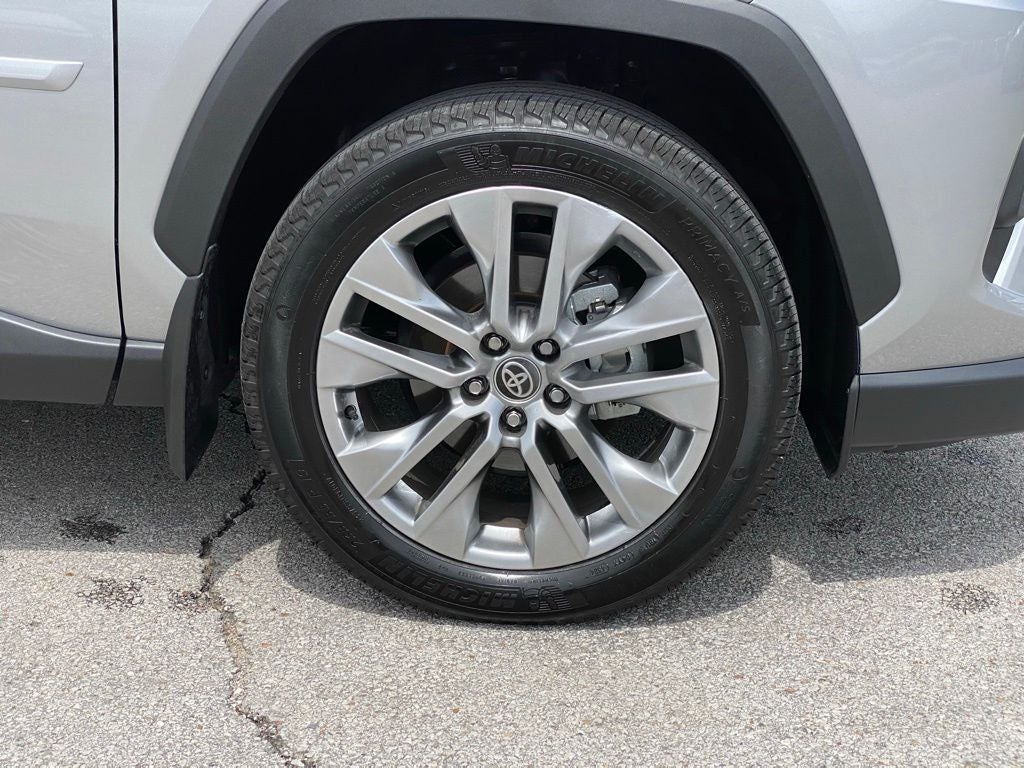 2024 Toyota RAV4 XLE Premium - Photo 33
