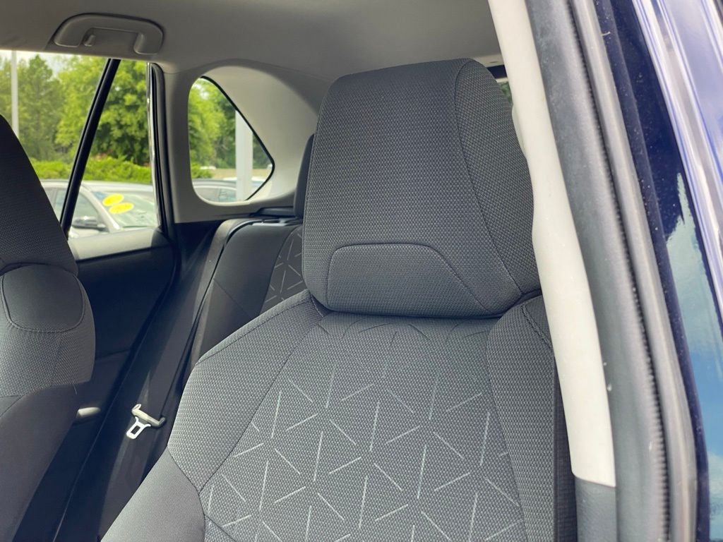 2024 Toyota RAV4 XLE - Photo 25