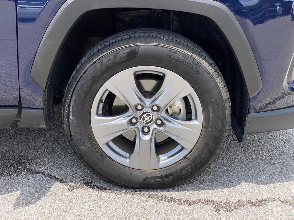 2024 Toyota RAV4 XLE - Photo 33