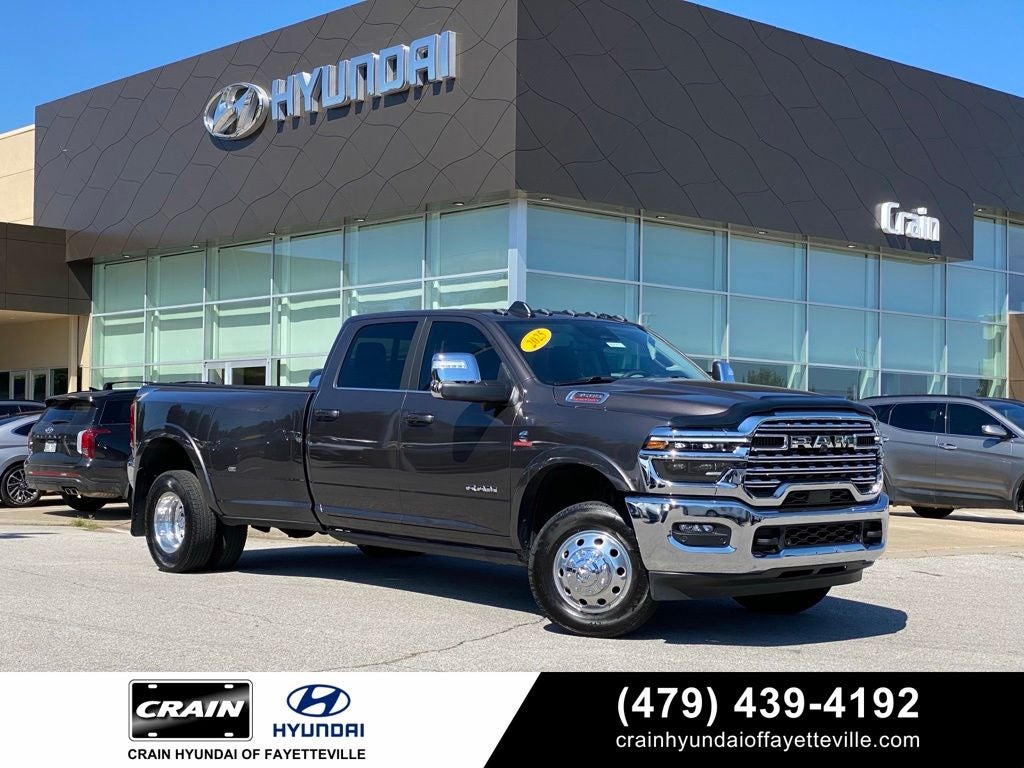 2025 RAM 3500 Limited 4X4 Crew Cab LWB's photo