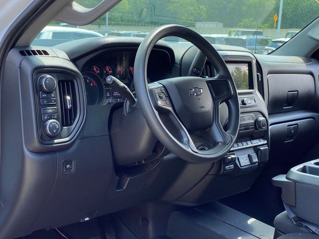 2024 Chevrolet Silverado 1500 Custom - Photo 11