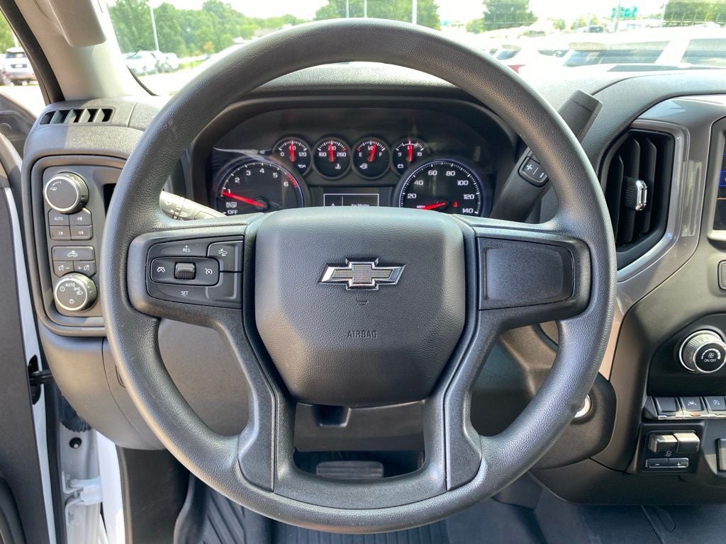2024 Chevrolet Silverado 1500 Custom - Photo 13
