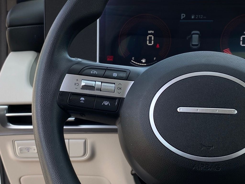 2025 Hyundai TUCSON SE