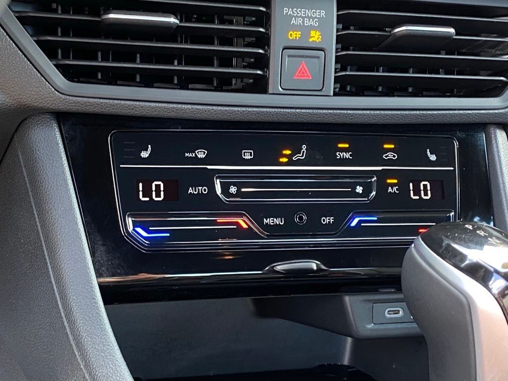 2025 Volkswagen Jetta Sport - Photo 18