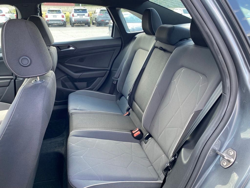2025 Volkswagen Jetta Sport - Photo 25