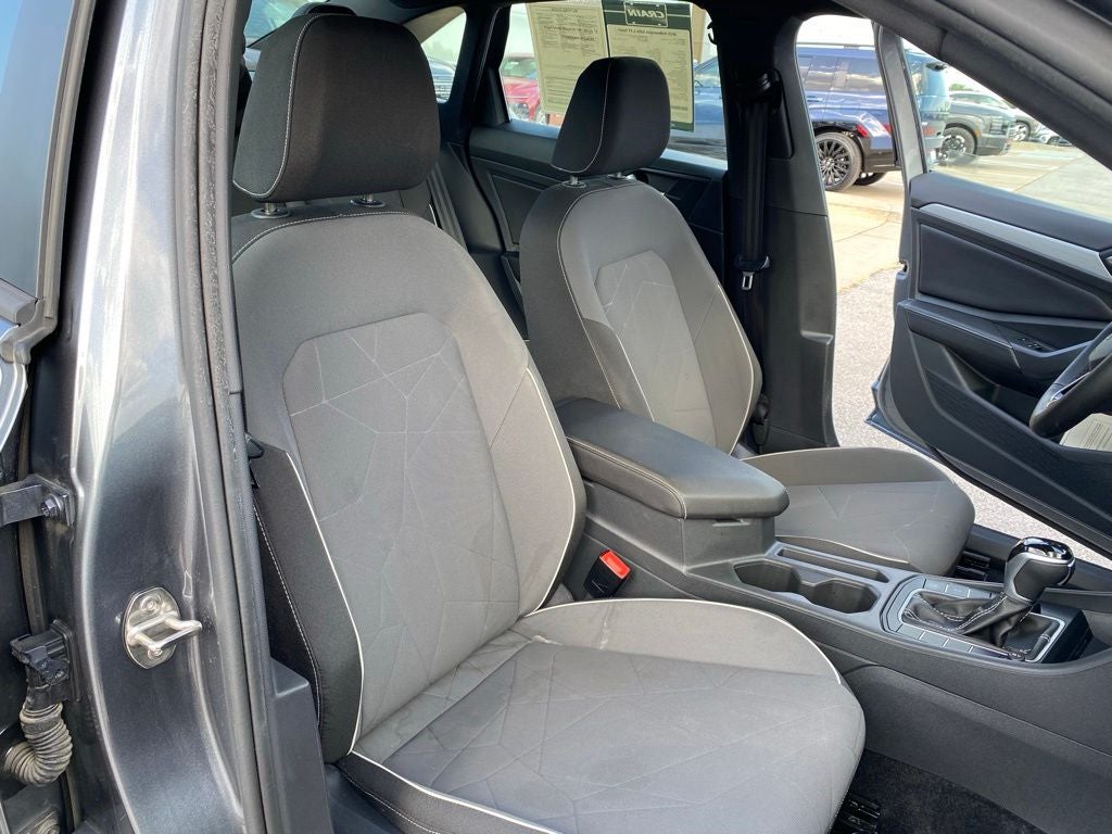 2025 Volkswagen Jetta Sport - Photo 28