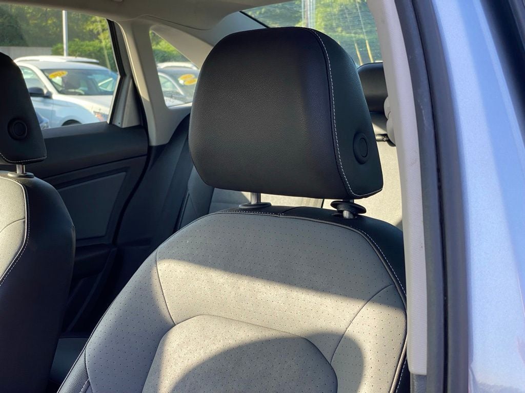 2025 Volkswagen Jetta SE - Photo 22
