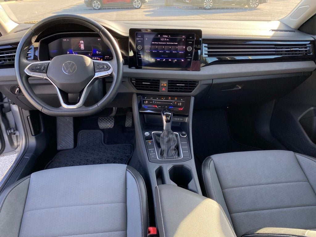2025 Volkswagen Jetta SE - Photo 26