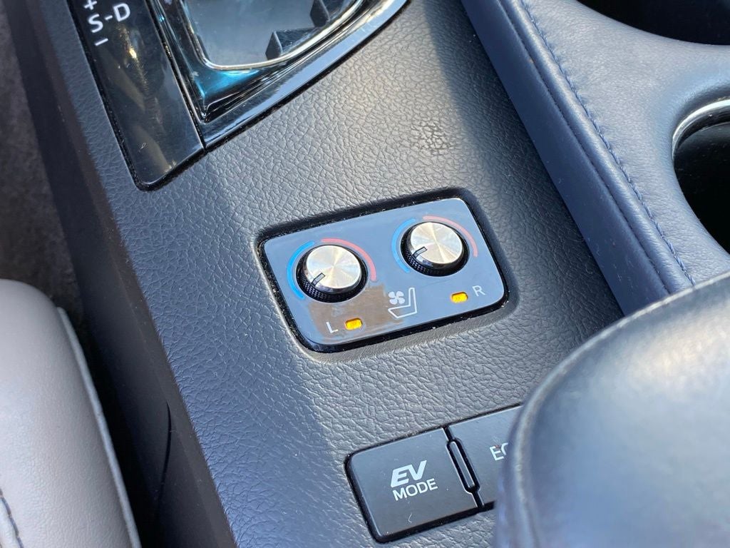 2015 Toyota Avalon Limited Hybrid - Photo 21