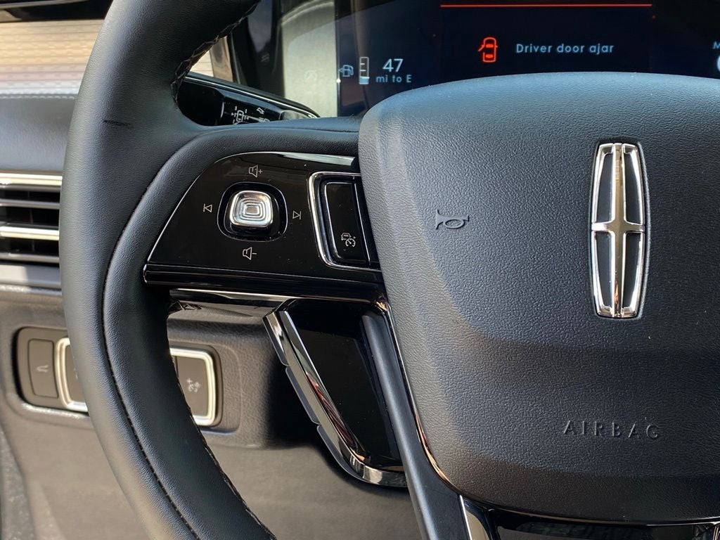 2025 Lincoln Corsair Premiere - Photo 13