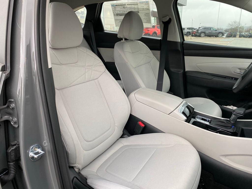 2026 Hyundai TUCSON SE FWD