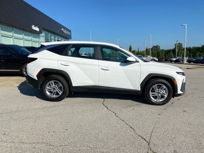 2026 Hyundai TUCSON SE FWD