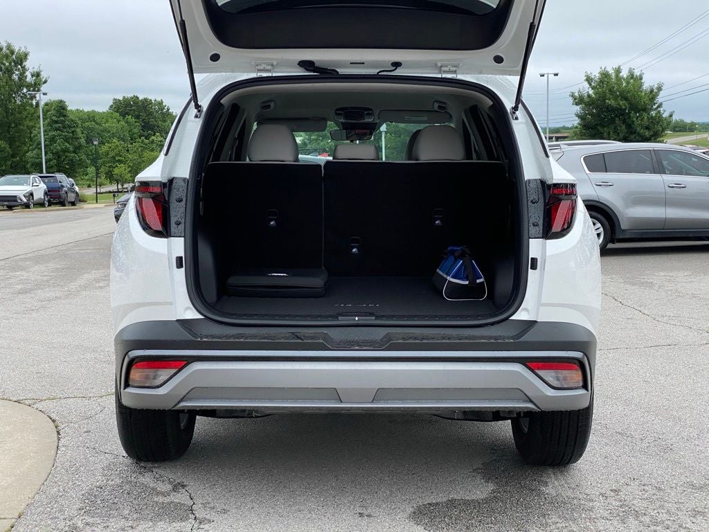2026 Hyundai TUCSON SE FWD