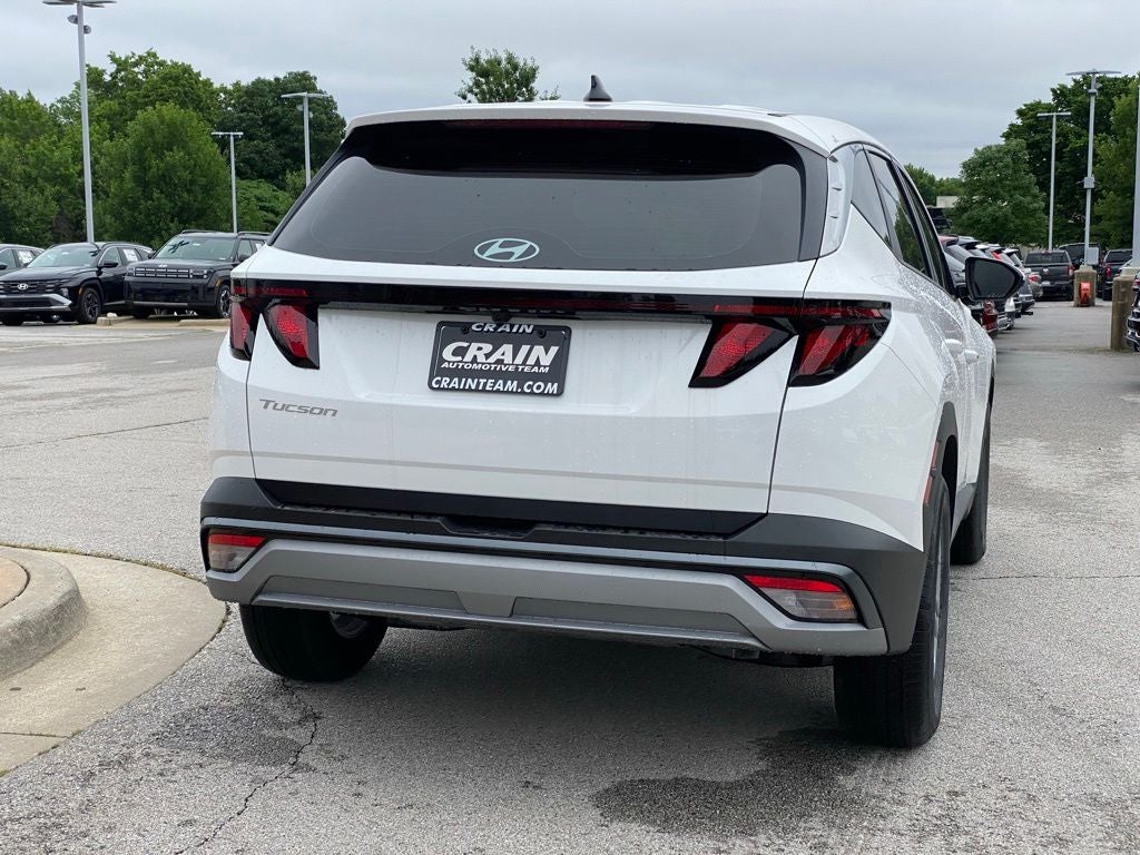 2026 Hyundai TUCSON SE FWD
