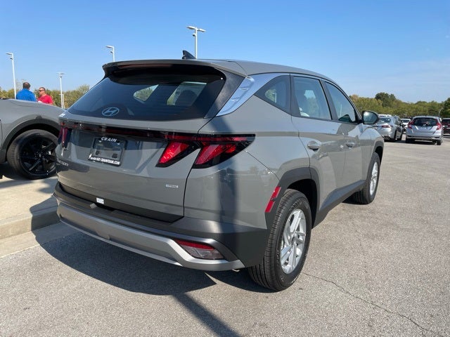 2025 Hyundai TUCSON SE AWD