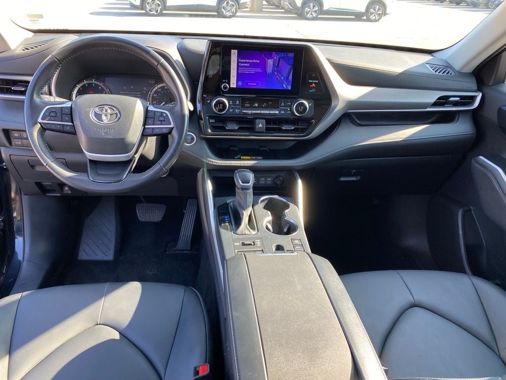 2025 Toyota Highlander XLE