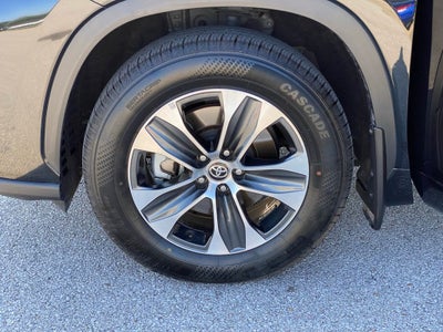 2025 Toyota Highlander XLE