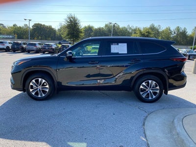 2025 Toyota Highlander XLE