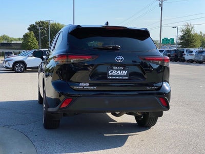 2025 Toyota Highlander XLE
