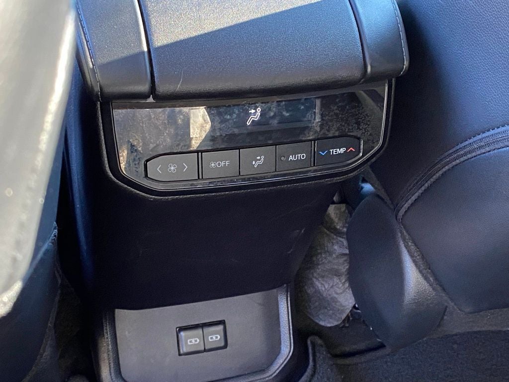 2024 Toyota Highlander XLE ALL WHEEL DRIVE