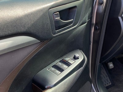 2017 Toyota Highlander LE LOW MILES 3RD ROW