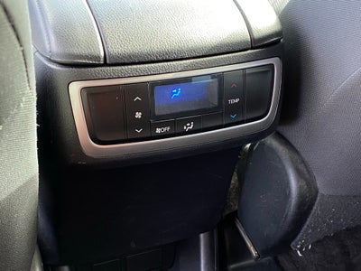 2017 Toyota Highlander LE LOW MILES 3RD ROW