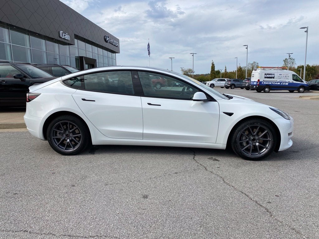 2023 Tesla Model 3 Base