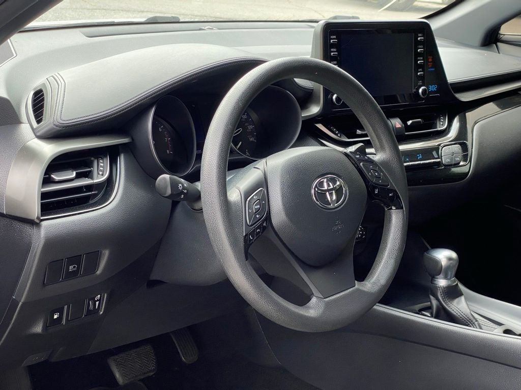 2019 Toyota C-HR LE - Photo 6