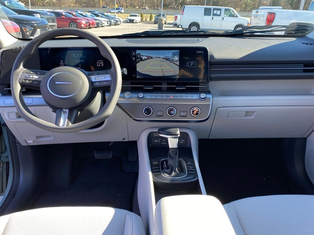 2026 Hyundai KONA SE FWD