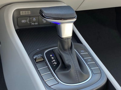 2026 Hyundai KONA SE FWD
