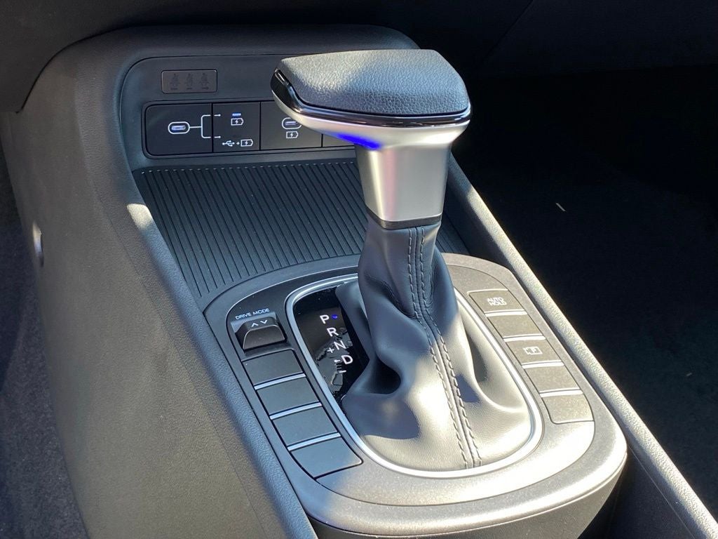 2027 Hyundai KONA SE FWD