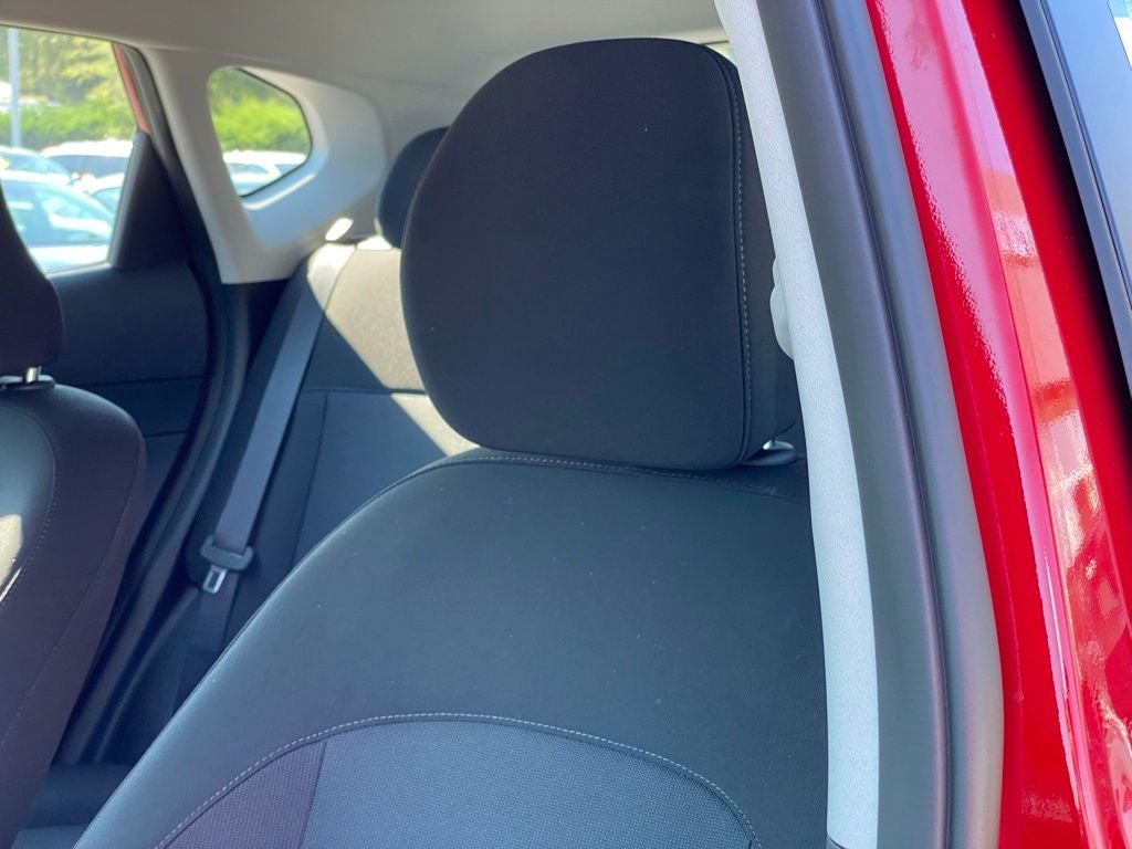 2027 Hyundai KONA SE FWD