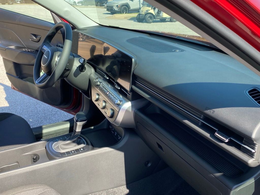 2027 Hyundai KONA SE FWD