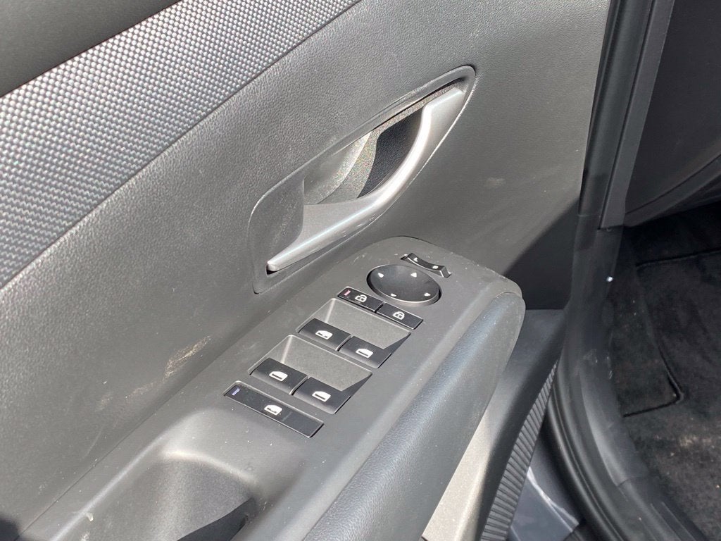 2026 Hyundai TUCSON HYBRID SE