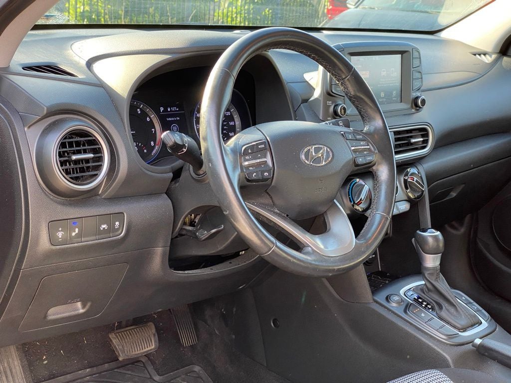 2021 Hyundai KONA SEL