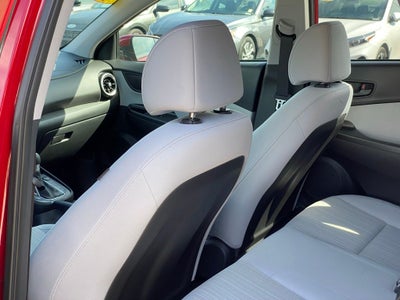 2023 Hyundai KONA SEL