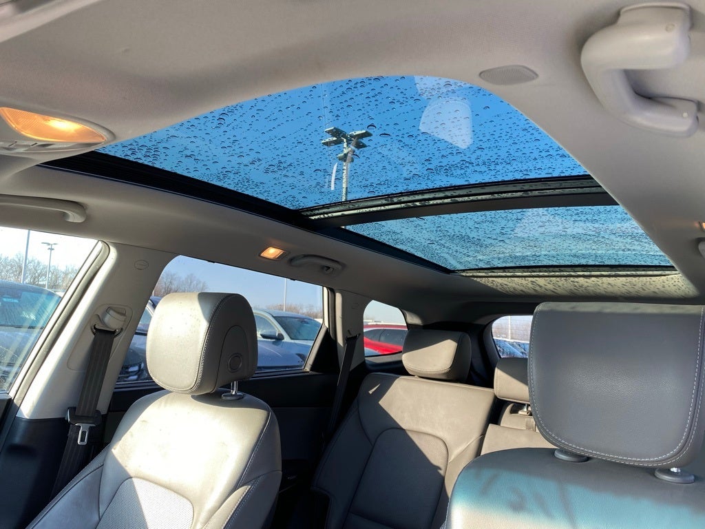 2016 Hyundai SANTA FE SE