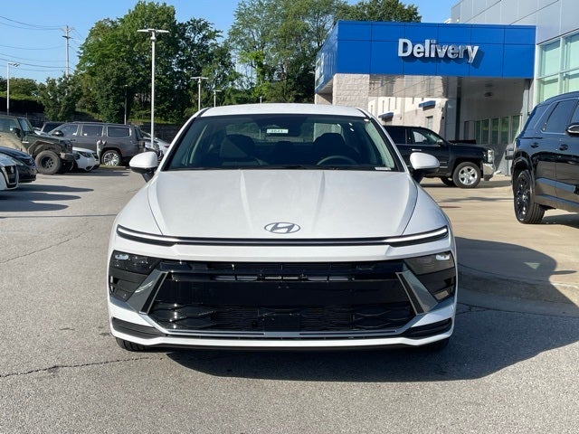 2025 Hyundai SONATA SE