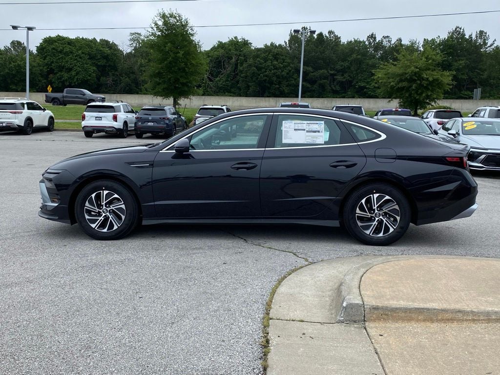 2026 Hyundai SONATA HYBRID Blue
