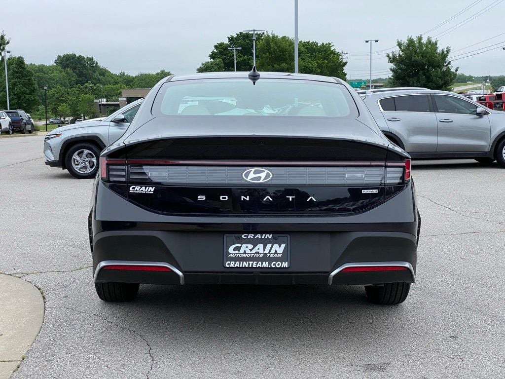 2026 Hyundai SONATA HYBRID Blue