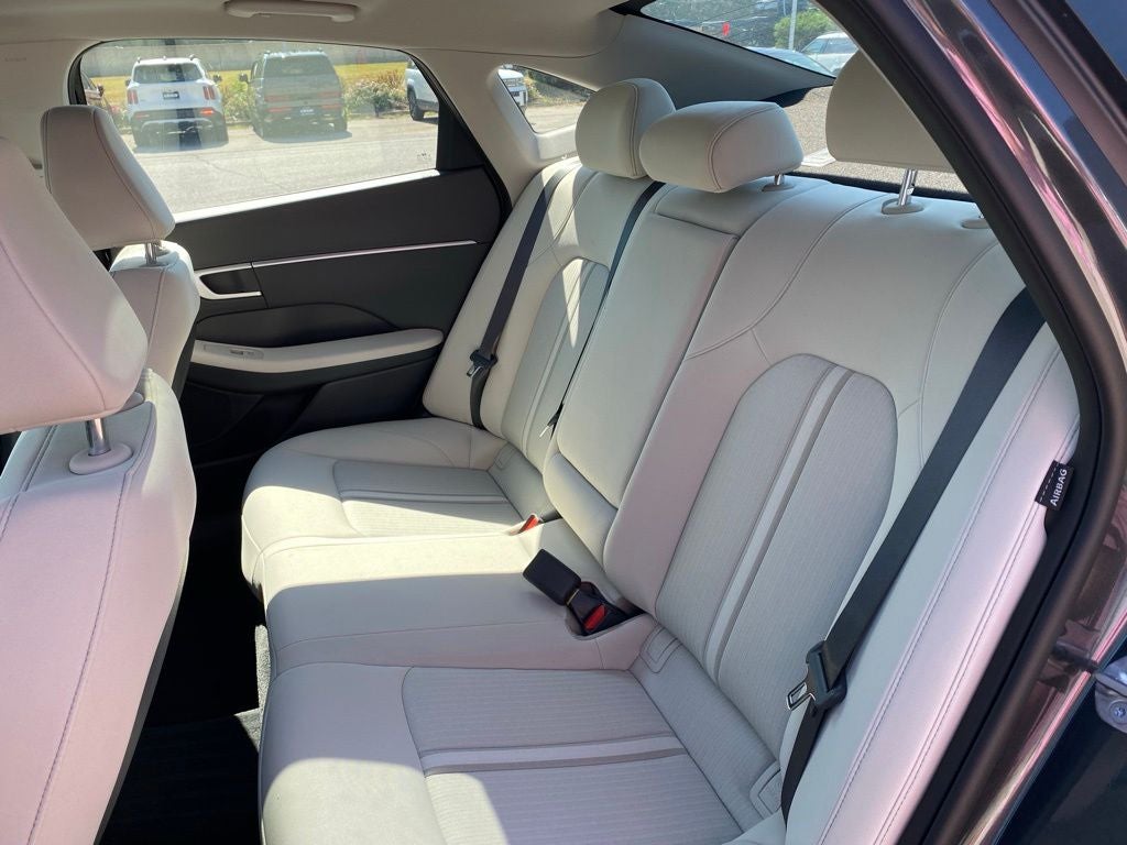 2026 Hyundai SONATA HYBRID SEL