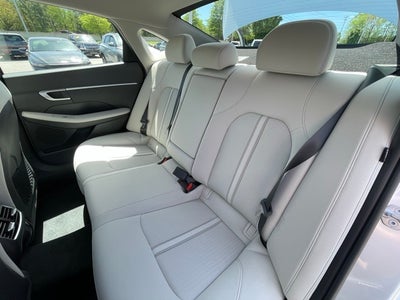 2025 Hyundai SONATA HYBRID SEL