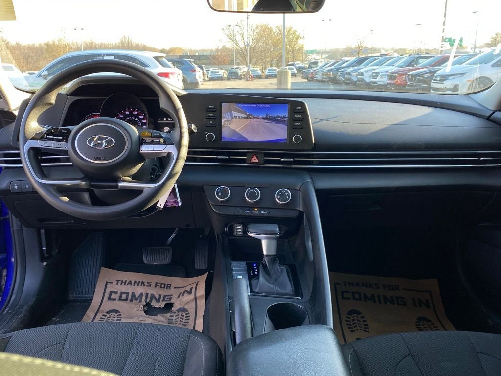 2021 Hyundai ELANTRA SE