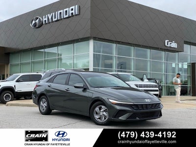 2024 Hyundai ELANTRA SE