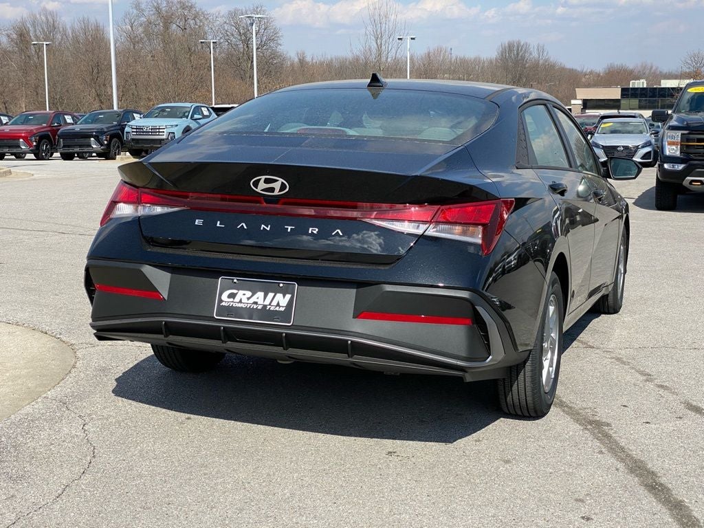 2026 Hyundai ELANTRA SE